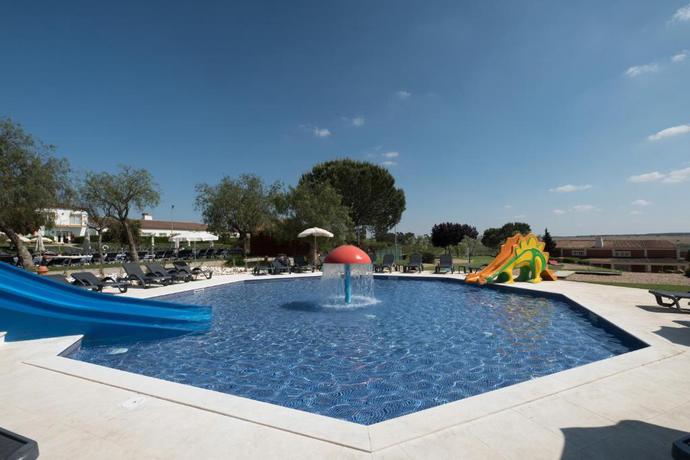 Imagen de la piscina del Hotel Vila Gale Alentejo Vineyards (clube De Campo). Foto 27