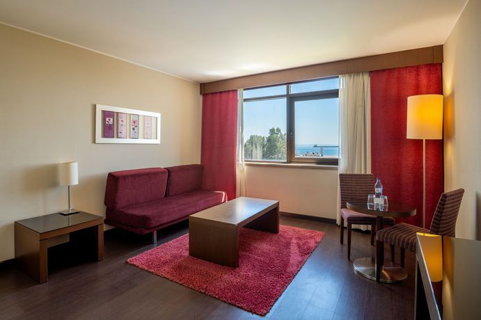 Imagen de la habitación del Hotel Vila Gale Cascais. Foto 13