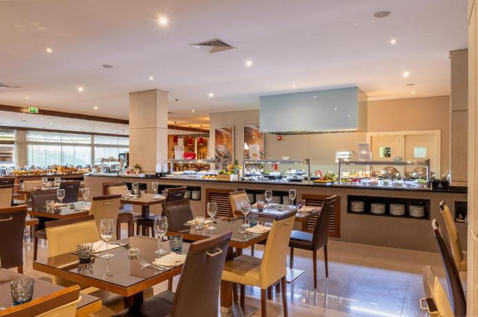 Imagen del bar/restaurante del Hotel Vila Gale Cascais. Foto 5