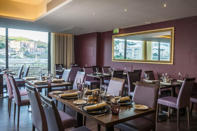 Imagen del bar/restaurante del Hotel Vila Gale Collection Douro. Foto 3