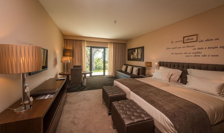 Imagen de la habitación del Hotel Vila Gale Collection Palacio Dos Arcos. Foto 7