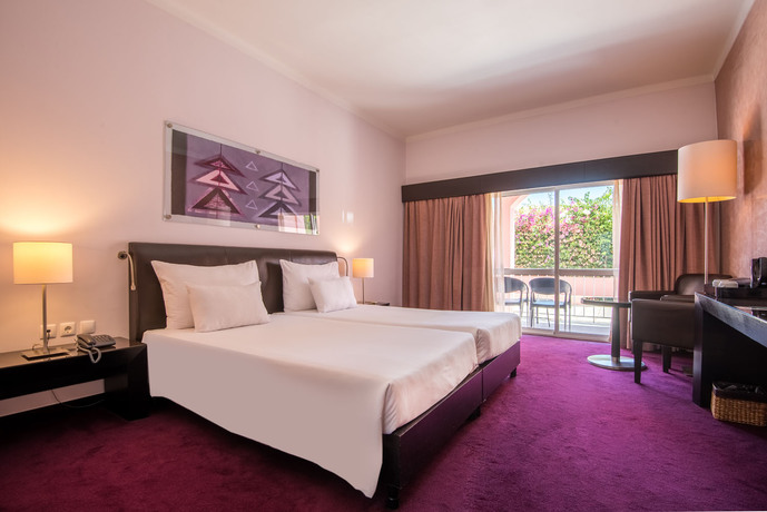 Imagen de la habitación del Hotel Vila Gale Collection Praia. Foto 10