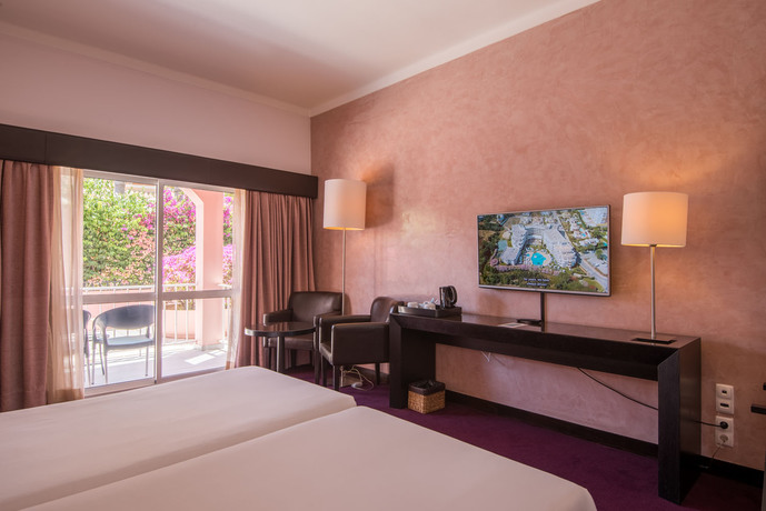 Imagen de la habitación del Hotel Vila Gale Collection Praia. Foto 11