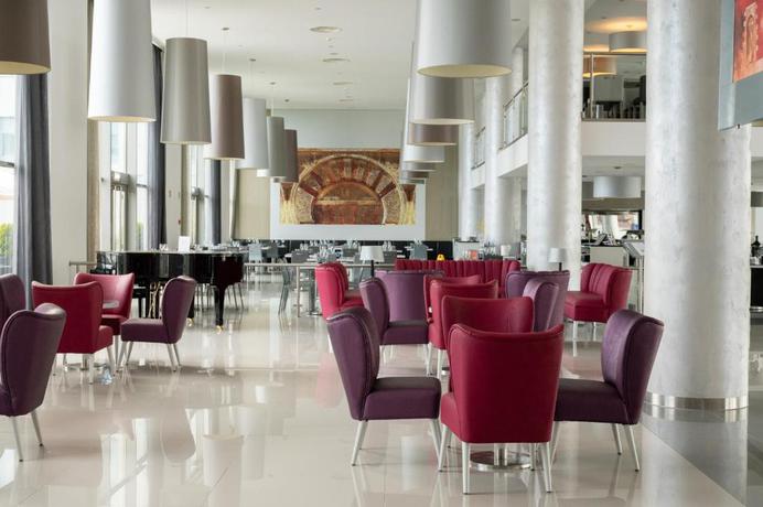 Imagen del bar/restaurante del Hotel Vila Gale Evora. Foto 8