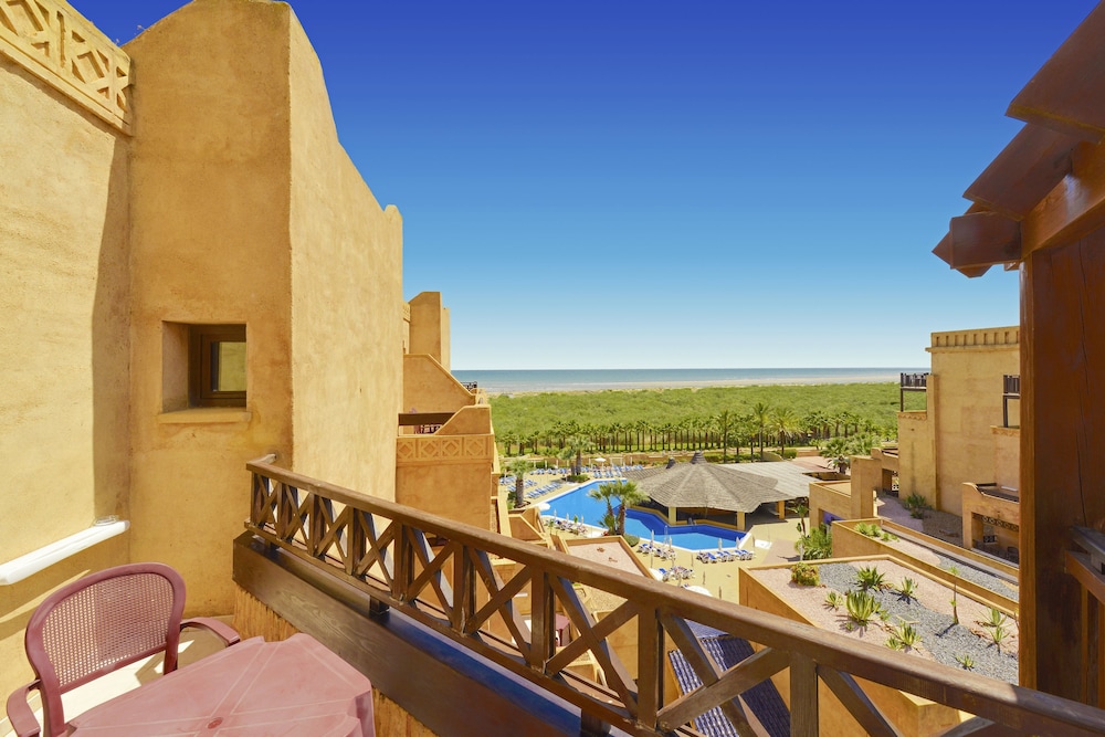 Imagen de la habitación del Hotel Vila Gale Isla Canela. Foto 10