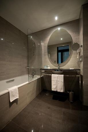 Imagen de la habitación del Hotel Vila Gale Lagos. Foto 4