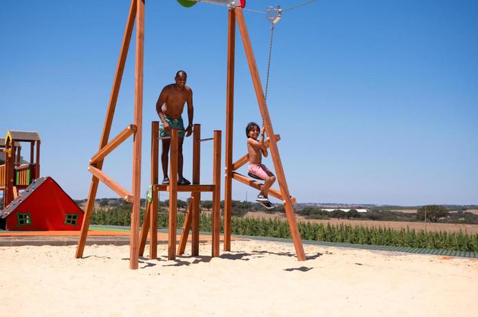 Imagen general del Hotel Vila Gale Nep Kids. Foto 9