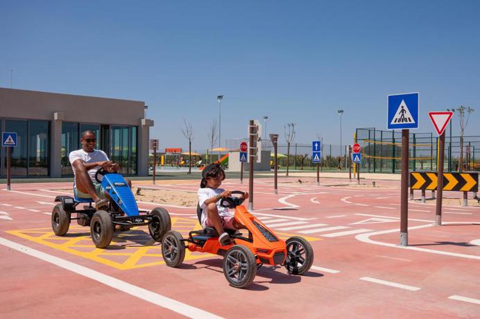 Imagen general del Hotel Vila Gale Nep Kids. Foto 11