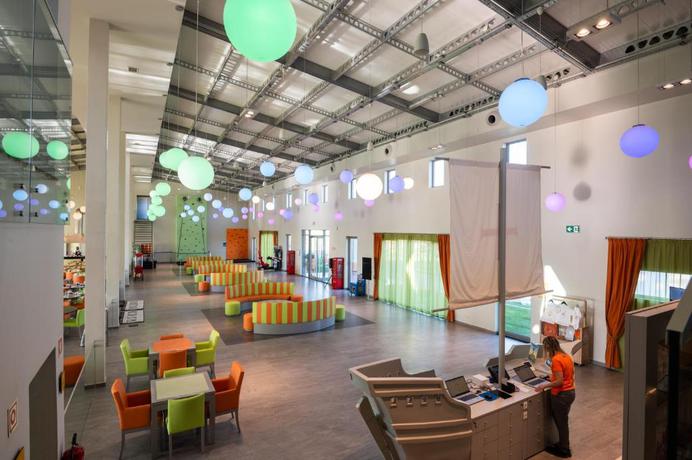 Imagen general del Hotel Vila Gale Nep Kids. Foto 19