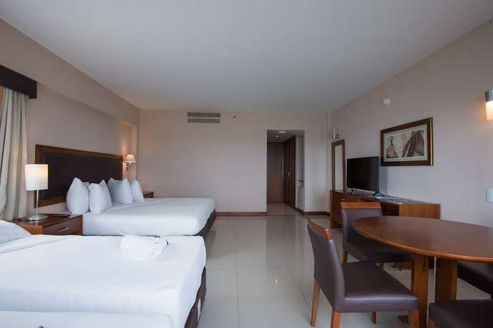 Imagen de la habitación del Hotel Vila Gale Salvador. Foto 8