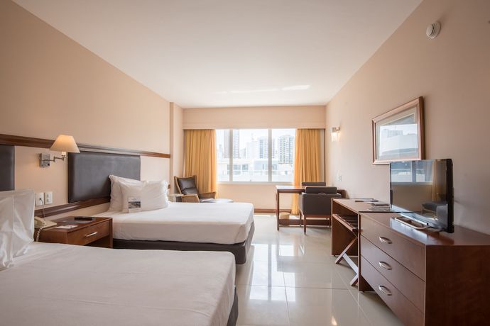 Imagen de la habitación del Hotel Vila Gale Salvador. Foto 16