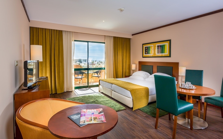 Imagen de la habitación del Hotel Vila Galé Atlântico. Foto 3