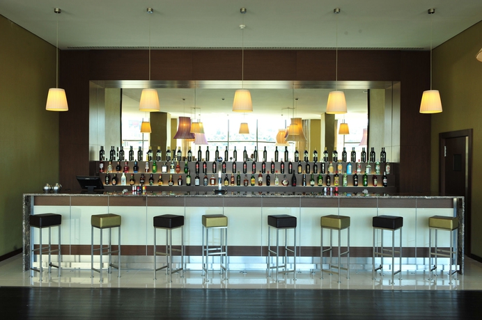Imagen del bar/restaurante del Hotel Vila Galé Coimbra. Foto 35