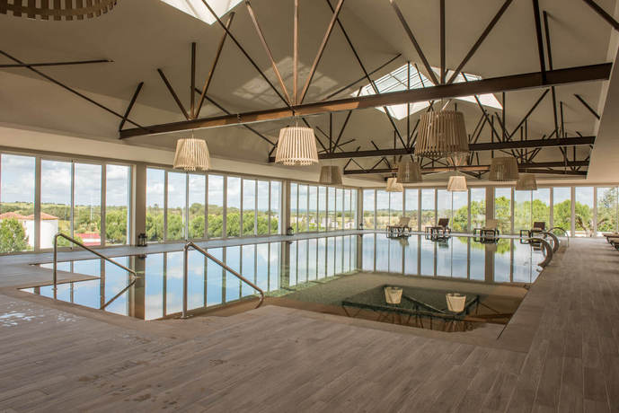 Imagen de los interiores del Hotel Vila Galé Collection Alter Real. Foto 13