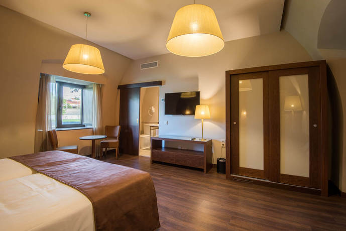 Imagen de la habitación del Hotel Vila Galé Collection Alter Real. Foto 7