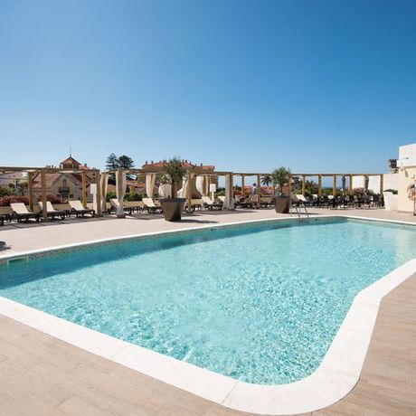 Imagen de la piscina del Hotel Vila Galé Estoril. Foto 19
