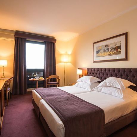 Imagen de la habitación del Hotel Vila Galé Porto. Foto 4