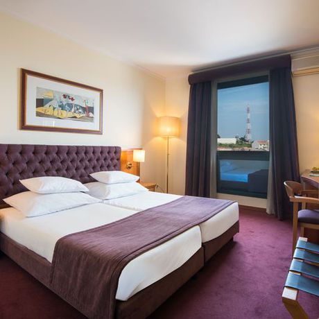 Imagen de la habitación del Hotel Vila Galé Porto. Foto 6