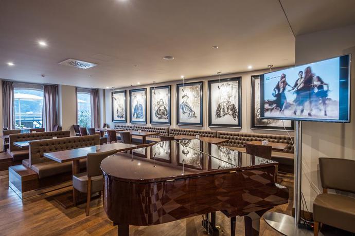 Imagen general del Hotel Vila Galé Porto Ribeira. Foto 8