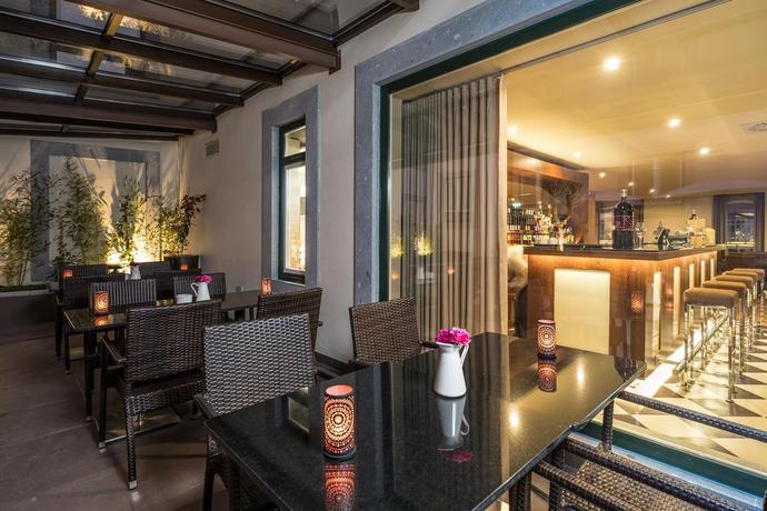 Imagen general del Hotel Vila Galé Porto Ribeira. Foto 12