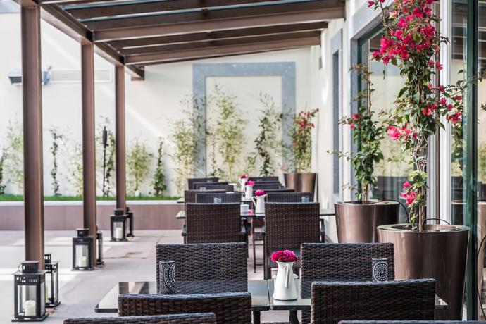 Imagen general del Hotel Vila Galé Porto Ribeira. Foto 13