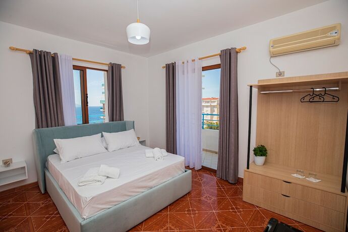 Imagen de la habitación del Hotel Vila Gaudium. Foto 17