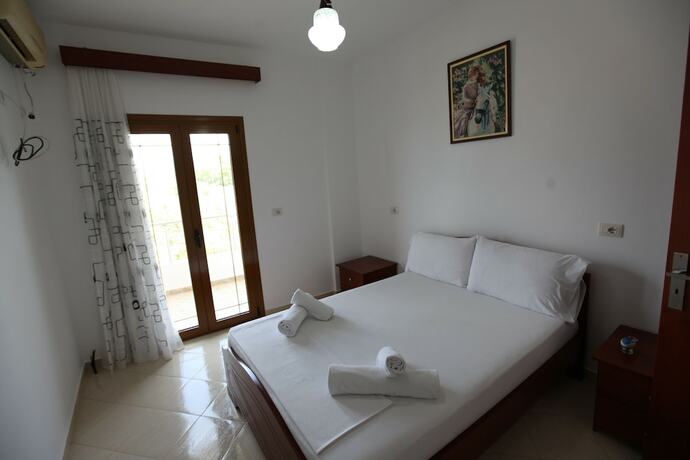 Imagen de la habitación del Hotel Vila Genci. Foto 13