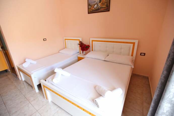 Imagen general del Hotel Vila Genci. Foto 9