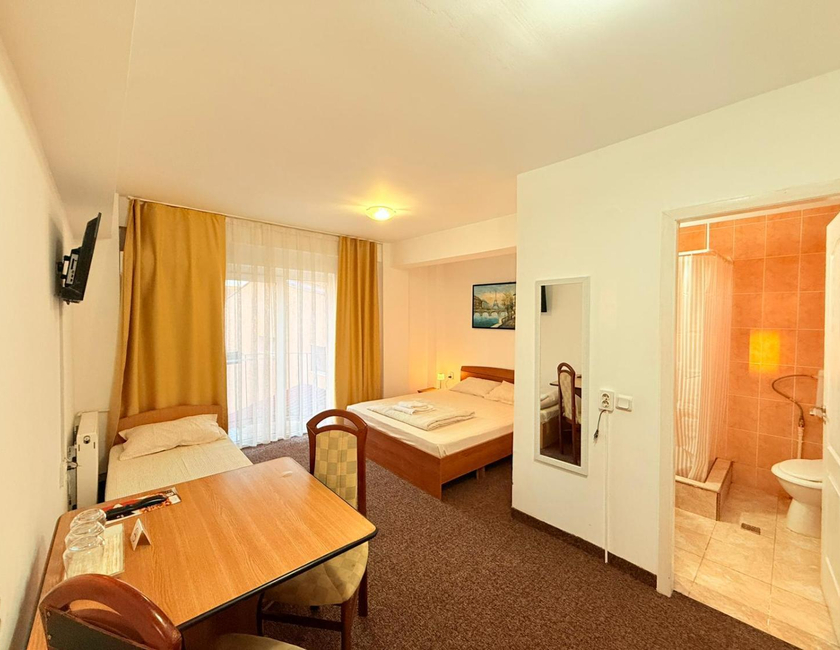 Imagen general del Hotel Vila Gymy. Foto 16