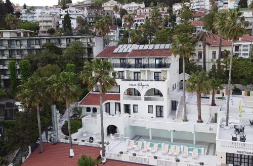 Imagen general del Hotel Vila Hedonija. Foto 9