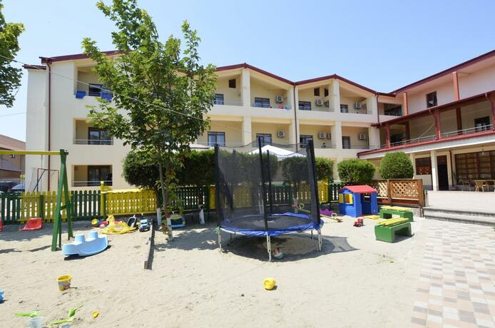 Imagen general del Hotel Vila II Poieniţa. Foto 26