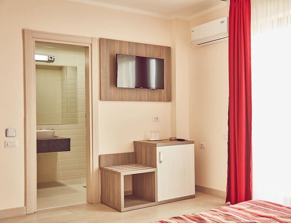 Imagen de la habitación del Hotel Vila Iulia. Foto 6