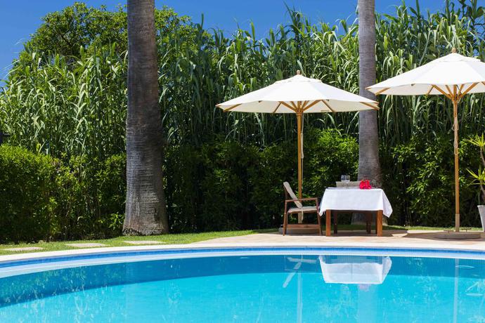 Imagen de la piscina del Hotel Vila Joya. Foto 20