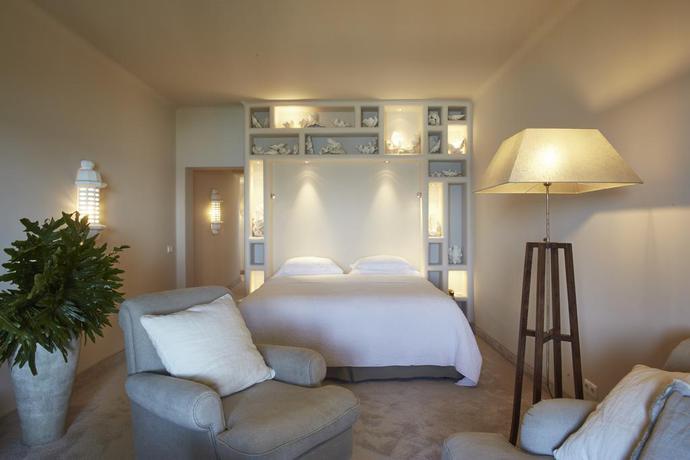 Imagen de la habitación del Hotel Vila Joya. Foto 11