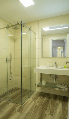 Imagen de la habitación del Hotel Vila Kalcuni. Foto 9