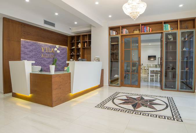 Imagen de los interiores del Hotel Vila Kalcuni. Foto 20