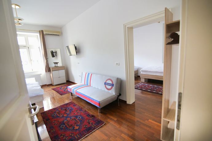 Imagen de la habitación del Hotel Vila Katrca. Foto 3