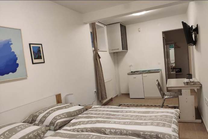 Imagen de la habitación del Hotel Vila Katrca. Foto 8