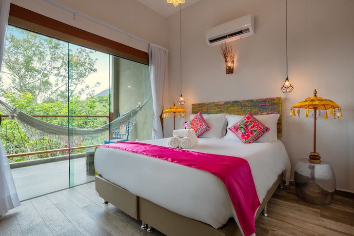 Imagen de la habitación del Hotel Vila Kebaya. Foto 15