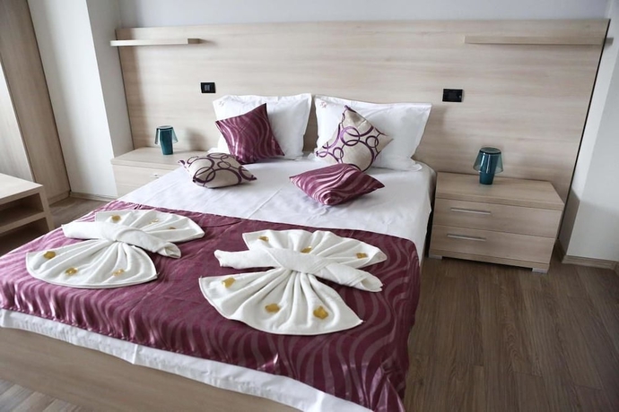 Imagen de la habitación del Hotel Vila Kharisma. Foto 8