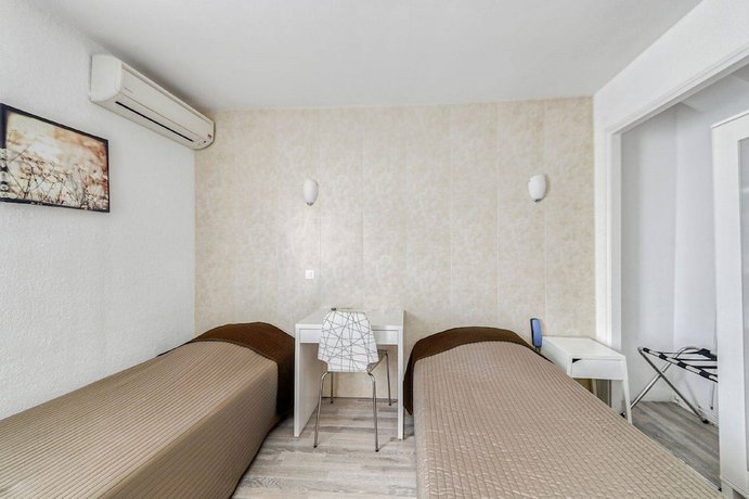 Imagen de la habitación del Hotel Vila, La Peyrade. Foto 16