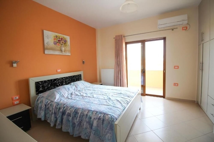 Imagen de la habitación del Hotel Vila Landi. Foto 1