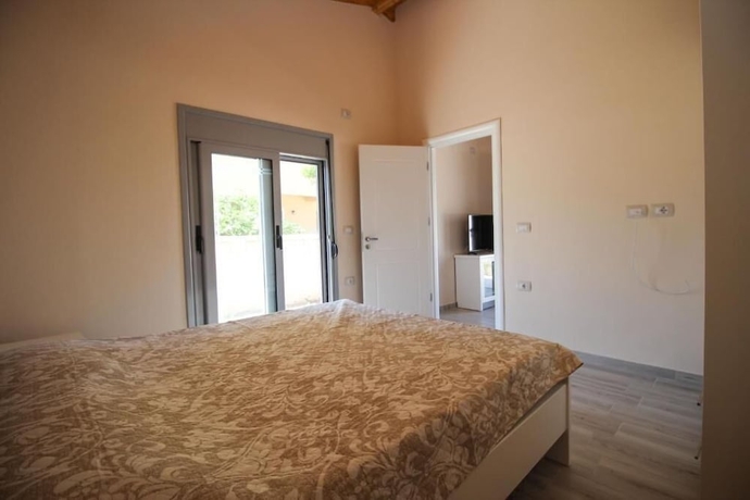 Imagen de la habitación del Hotel Vila Landi. Foto 3