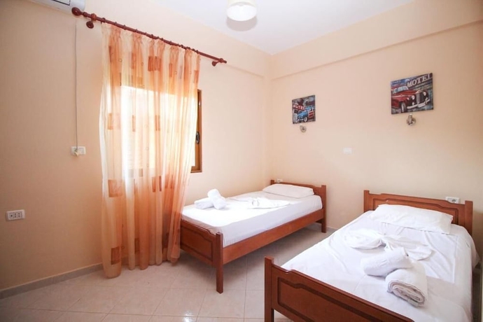 Imagen de la habitación del Hotel Vila Landi. Foto 4