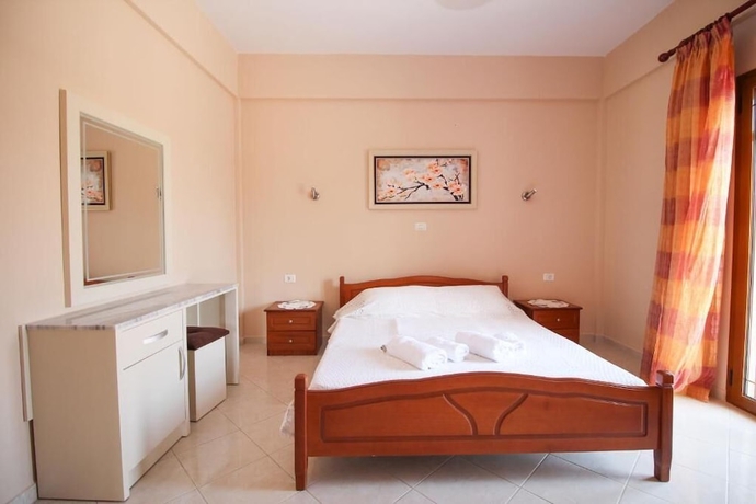Imagen de la habitación del Hotel Vila Landi. Foto 6