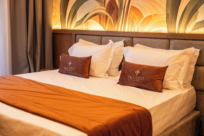 Imagen de la habitación del Hotel Vila Lasko. Foto 6