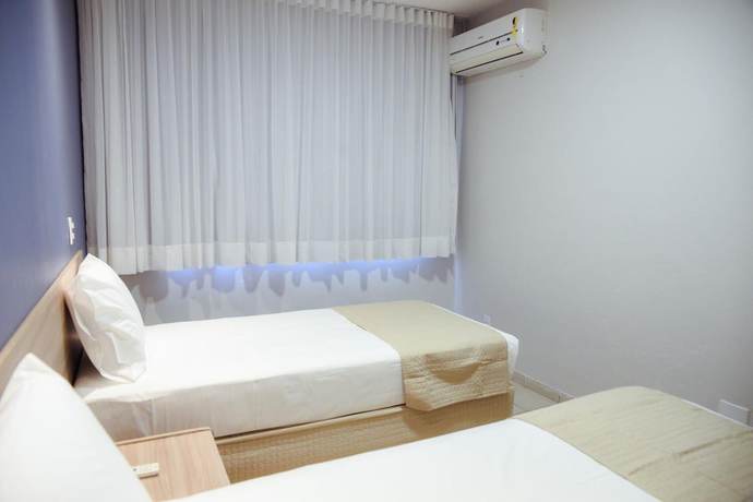 Imagen de la habitación del Hotel Vila Leste. Foto 4