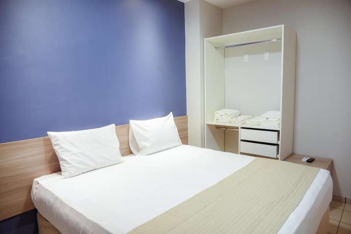 Imagen de la habitación del Hotel Vila Leste. Foto 7