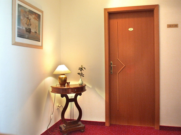 Imagen de la habitación del Hotel Vila Lili. Foto 9