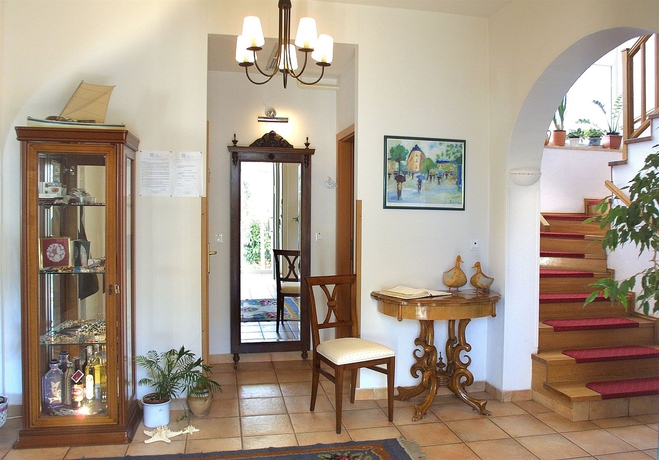 Imagen de los interiores del Hotel Vila Lili. Foto 15